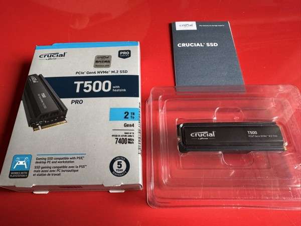 Crucial T500 2TB パッケージ