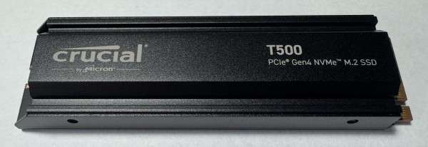 Crucial T500 2TB 表面